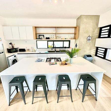Into The Sea - Modern Home Close To The Beach Albion Exteriör bild
